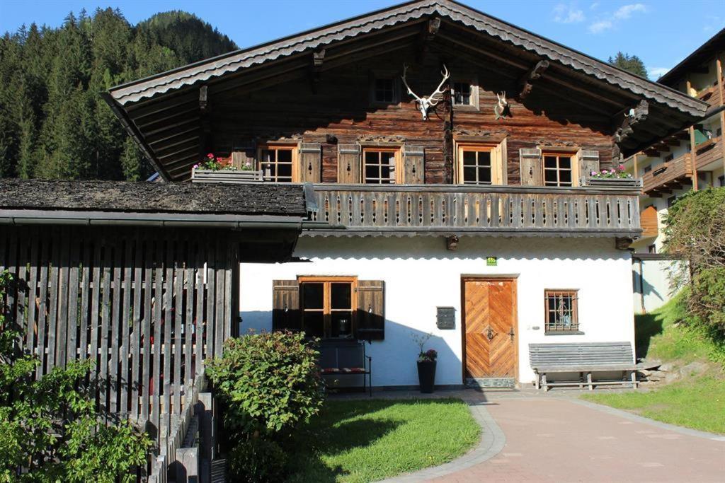 Das Zauberhaft Mayrhofen Exterior photo